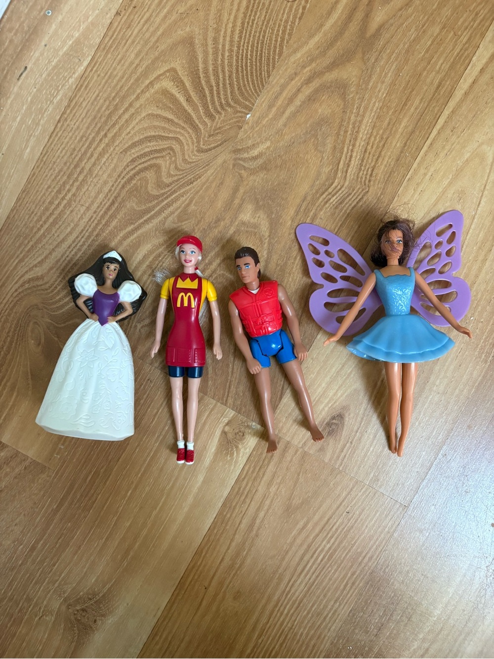 McDonald's 90s-00s Mattel Barbie's lot of 4
